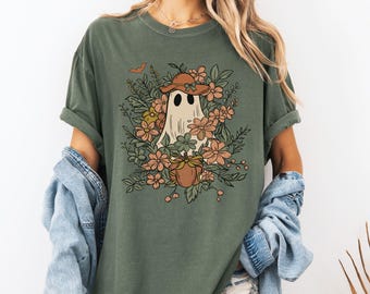 Floral ghost Halloween Comfort Colors Shirt,Floral Halloween t-shirt,Autumn Fall Season Shirt,Cute Ghost Shirt,Cottagecore Halloween T-shirt
