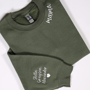 Moletom bordado personalizado para mamãe, moletom bordado personalizado para mamãe com nomes de crianças na manga, roupas de aniversário para mamãe, presentes para gravidez