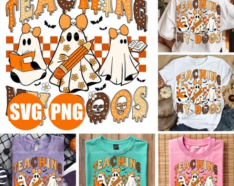 Op de afbeelding: Een Halloween-thema ontwerp met de tekst "TEACHING MY BOOS" in oranje en bruin, met spookillustraties die een boek en een potlood vasthouden. Het ontwerp bevat vleermuizen en bloemen, beschikbaar in SVG- en PNG-formaten.