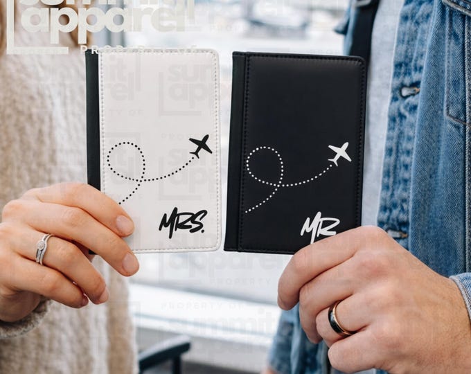 Bride and Groom Leather Passport Holder, Custom Passport Case, Gift for Traveler, Passport Holder for Men, Honeymoon Gift, Monogram Passport