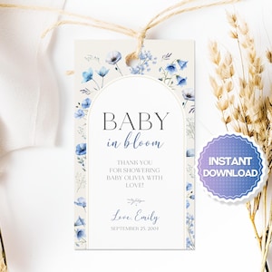 Edytowalna etykieta upominkowa Baby in Bloom, etykieta upominkowa Wildflower, niebieska etykieta upominkowa Baby in Bloom na baby shower, niebieska etykieta upominkowa z kwiatowym motywem, etykieta upominkowa z kwiatowym motywem