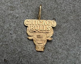 Vintage 14K Chicago Bulls pendant