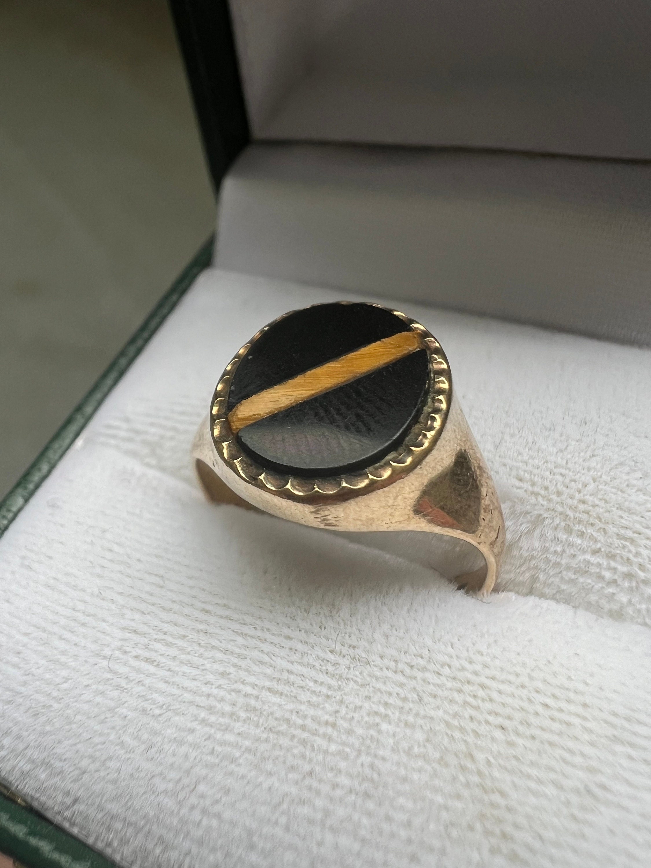 Rare Vintage 9K Signet Ring - Etsy Rare Vintage 9K Signet Ring - Etsy