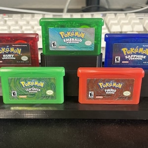 ゲームボーイ Gen3 カートリッジ ディスプレイ スタンド