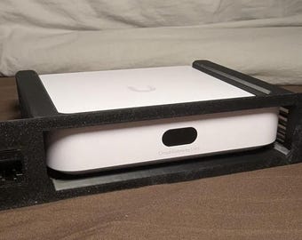 新品Unifi Cloud Gateway Fiber+M2 tray 新品Unifi Cloud Gateway Fiber+M2 tray M.2 SSD Tray - Ubiquiti