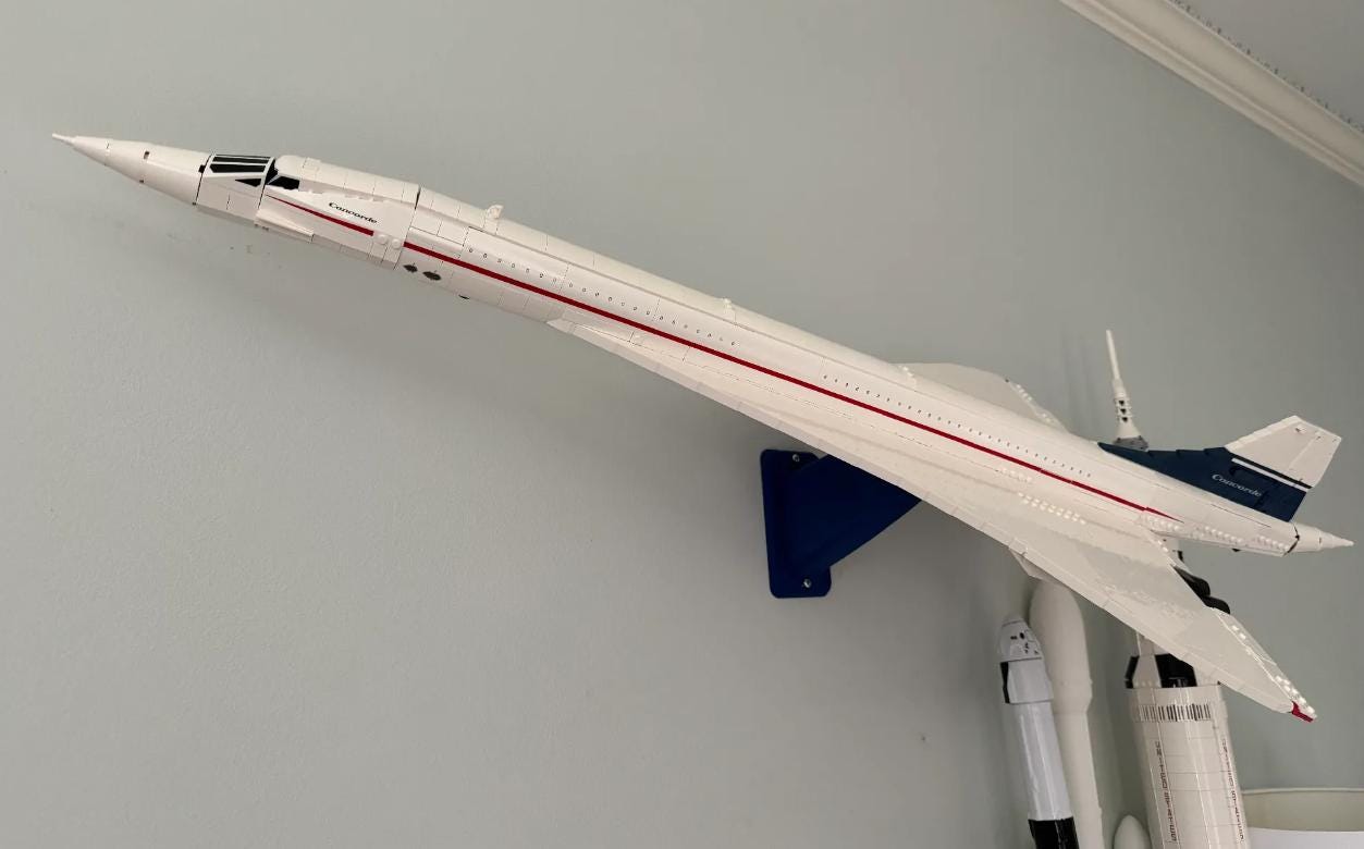 Angled Wall Mount for Lego Icons Concorde 10318 | Durable | Easy Mounting | Concorde Display | Lego Concorde | Sturdy | Safe | Gift