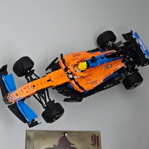 Angled Wall Mount for Lego Technic McLaren F1 42141 | Durable | Easy Mounting | McLaren F1 | Technic | Lego Display Mount | Horizontal |Gift