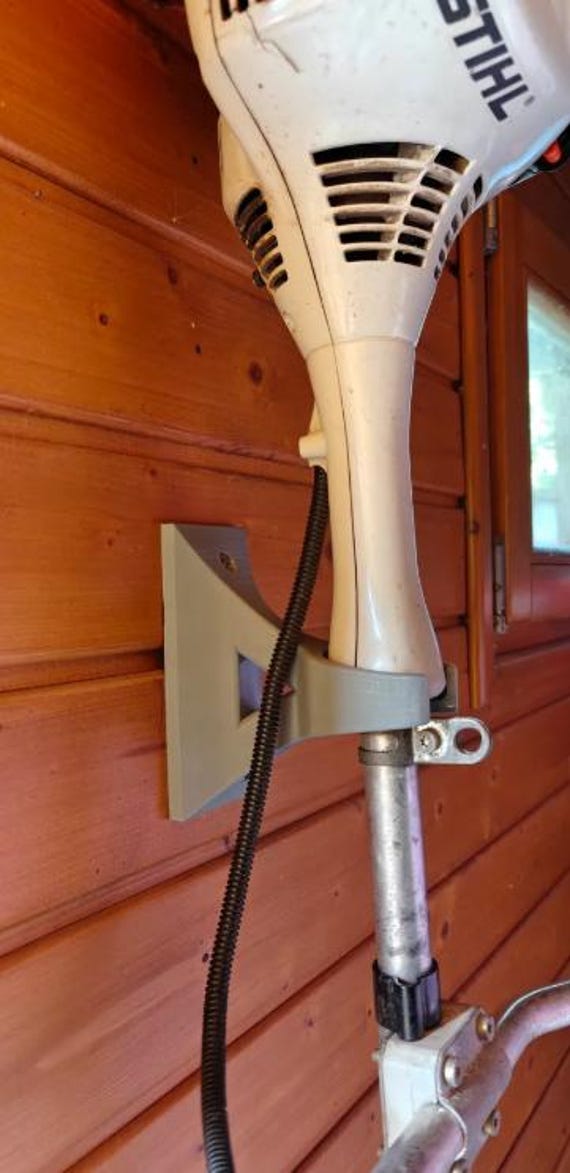 Supporto a parete per decespugliatore STIHL FS 55 / Montaggio facile / Sicuro / Comodo / Garage / Decespugliatore / Stihl / Stoccaggio / Resistente /