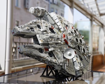 Display Stand for Lego Millennium Falcon 75192