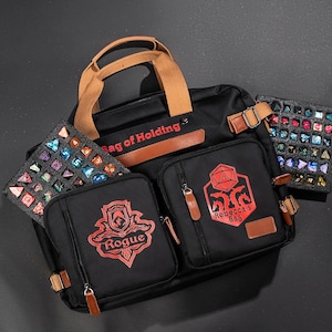 Personalisierte Tasche des Haltens, Ttrpg Reisetasche, Dnd-Tasche für Miniatur, DND-Buchtasche, Würfeltasche, Gm-Bildschirm, Schlachtkarte, DND-Geschenk für DND-Player