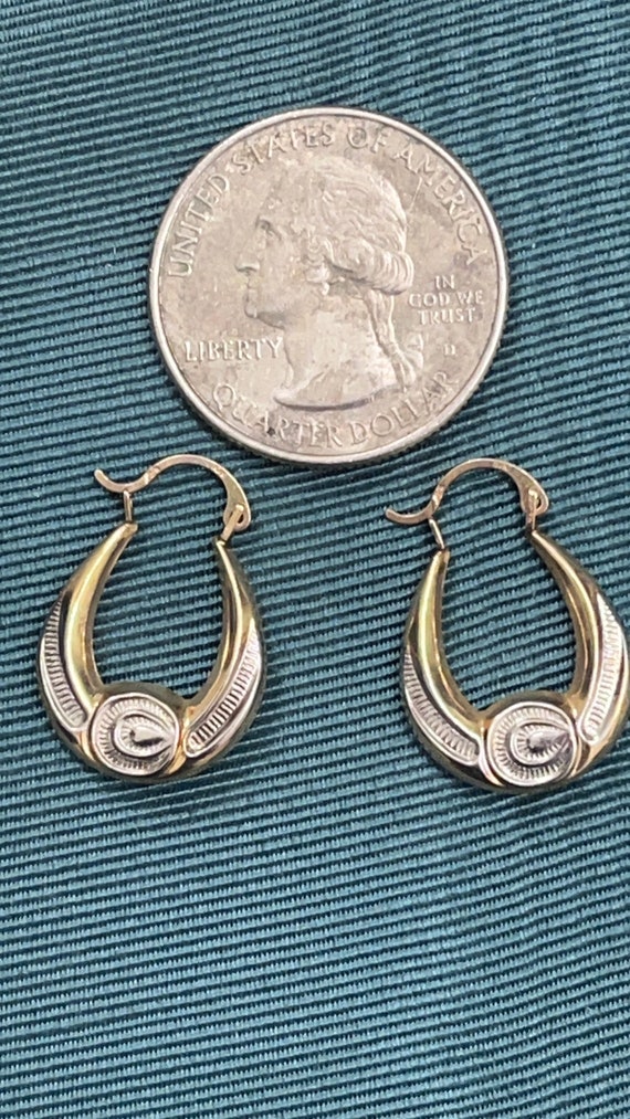 10k White and Yellow gold horseshoe style pair