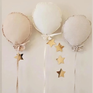 Decorazione da parete con palloncini in tessuto fatti a mano: da appendere alla cameretta dei bambini e alla sala giochi