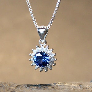 Sapphire Necklace Silver jewelry Sapphire gemstone pendant, Cut brilliant Sapphire Genuine Lab-Created blue sapphire pendant necklace gift