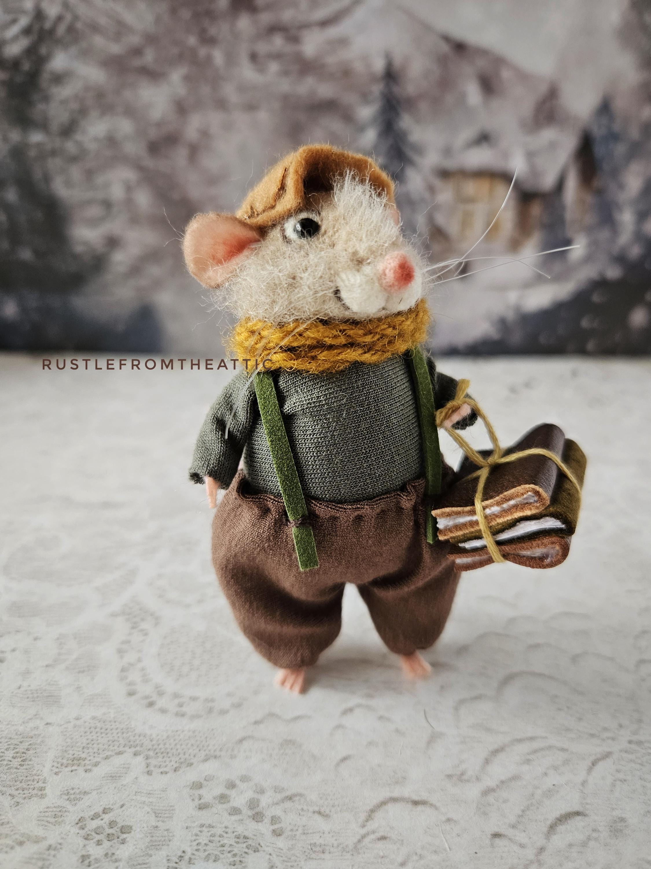 Knitting Mouse - Fairy Fae Handmade Needle Felt Decoration Knitting Mouse - Fairy Fae Handmade Needle Felt Decoration