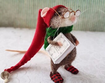 Christmas needle felted mouse, Needle felted elf, Felted Christmas gnome, Whimsical mouse, Miniature Christmas, Christmas decoration