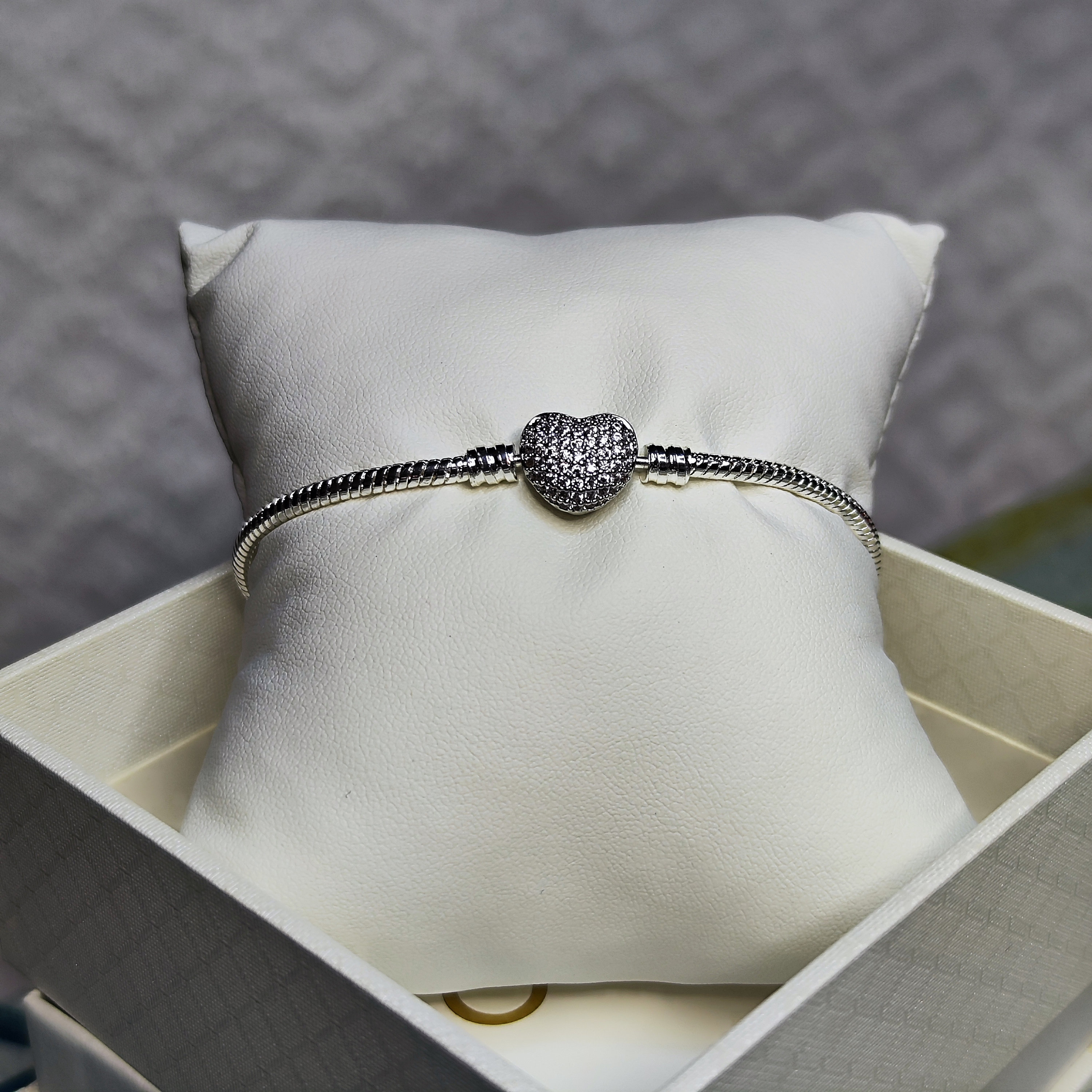 新品未使用】PANDORA ハートクラスプ ブレスレット 17cm シルバー