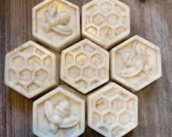 Oatmeal and Honey Goatsmilk soap