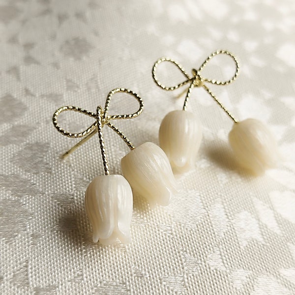 Boucles d'oreilles fleurs de tulipe blanches , accessoires de bijoux doux pour dame, nouveau, , acier inoxydable,cadeau femme,bijoux femme