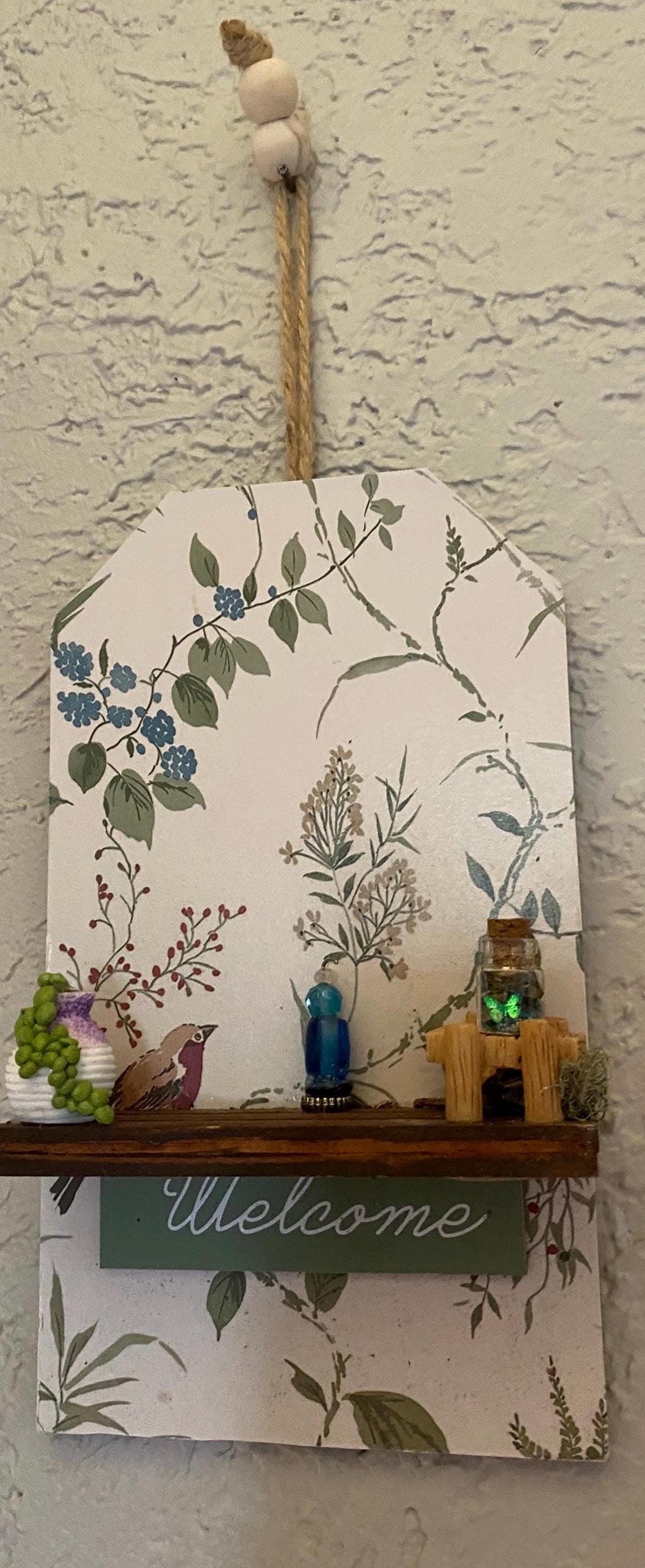 Miniature Welcome Sign: Whimsical Dollhouse Shelf with Fairy Garden Accents