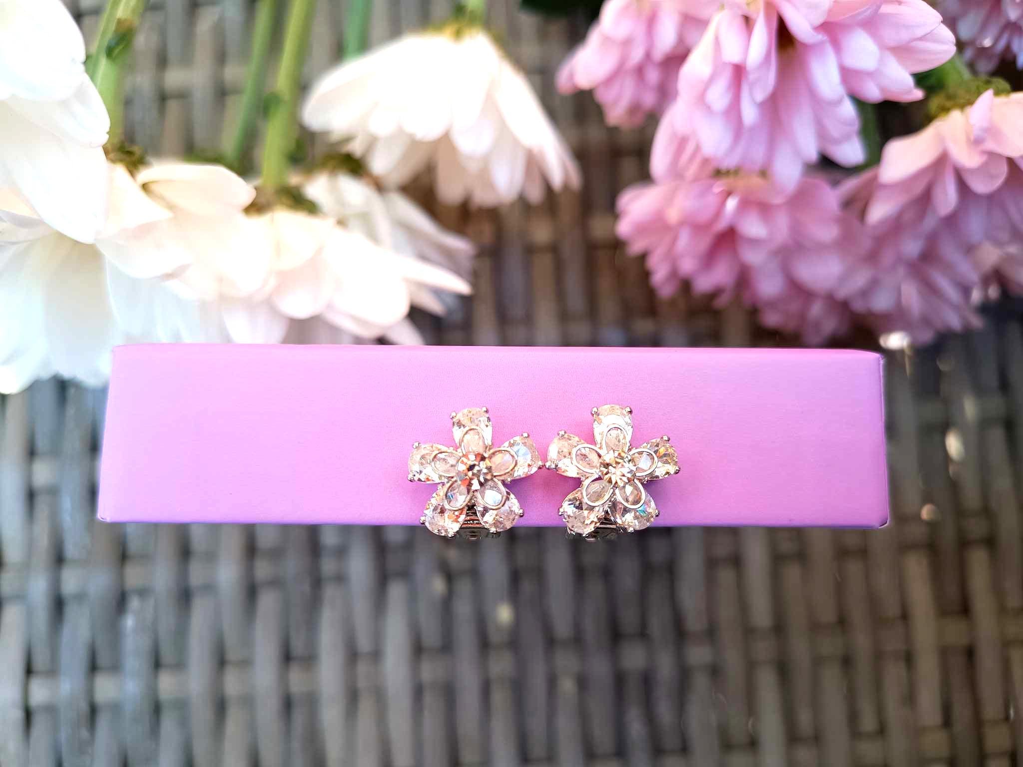 Blütenförmige Zirkonia Ohrclips – Ohrstecker Ohne Piercing, Für Hochzeiten & Besondere Anlässe