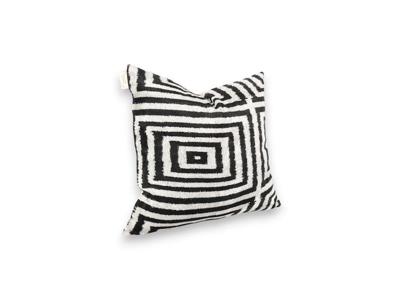 HeraStoree Silk Velvet Ikat Pillow Cover - Thumbnail 4