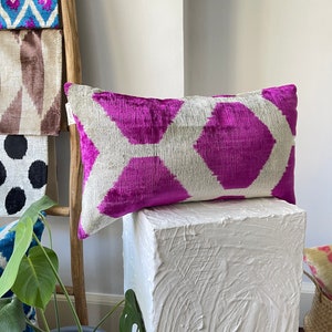 Pink ikat Velvet Pillow,Pink and White Pillow Covers 12x20,Lumbar ikat Pillow,Luxury Home Decor,Velvet ikat Pillows Lumbar,Ethnic Home Decor