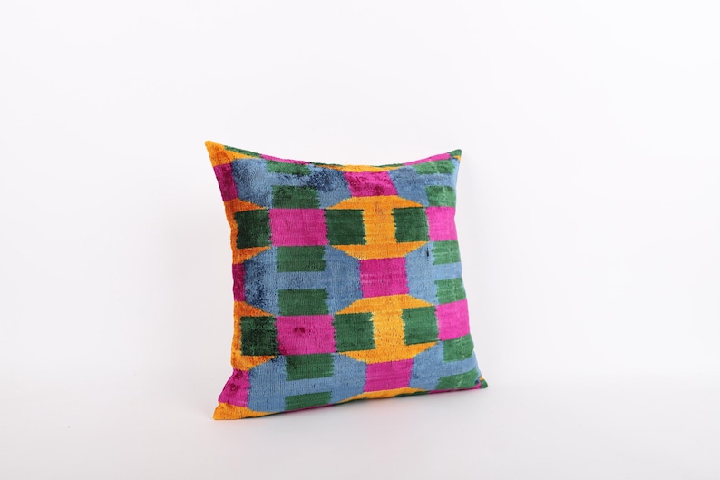 HeraStoree Silk Velvet Ikat Pillow Cover - Thumbnail 3