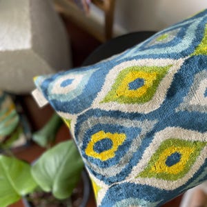 Blue Green White Lumbar Pillow, 16x24 Colorful Lumbar ikat Pillow,ikat Pillow Cover, Green Velvet ikat Pillow Cover,Decorative Cushion Cover