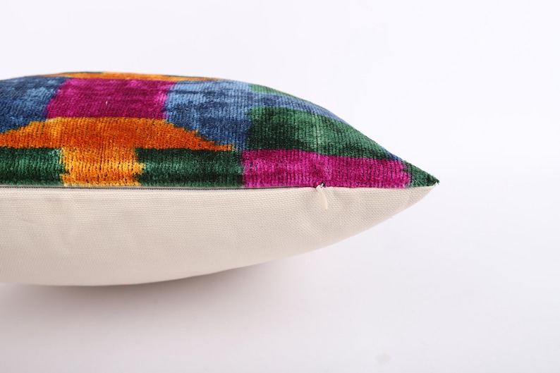 HeraStoree Silk Velvet Ikat Pillow Cover - Thumbnail 5