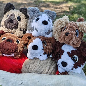 Cachorros de bolsillo de crochet hechos a mano, mascotas hechas a mano, personalizaciones disponibles