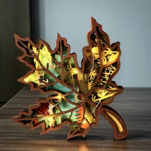 3D Ahornblatt Licht aus Holz | Herbst Dekor für Schreibtisch oder Regal | Benutzerdefiniertes Erntedank- oder Weihnachtsgeschenk | Handgeschnitzte Herbstblatt-Lampe