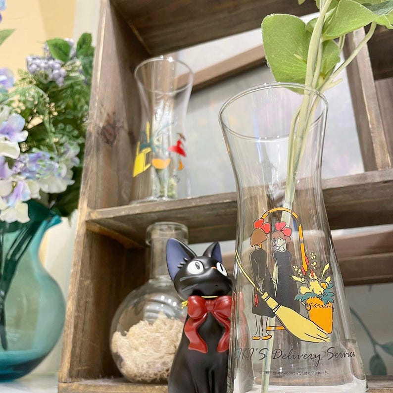 Jarrón de cristal retro oficial de Studio Ghibli de Kiki, la aprendiz de bruja, enviado desde Japón. imagen 11