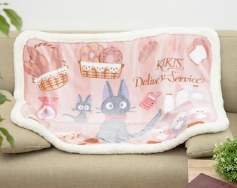 Coperta Jiji di Kiki's Delivery Service, in morbido pile, spedita dal Giappone.