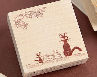 Carimbo de madeira oficial do Studio Ghibli com a babá Jiji - Serviço de Entregas da Kiki