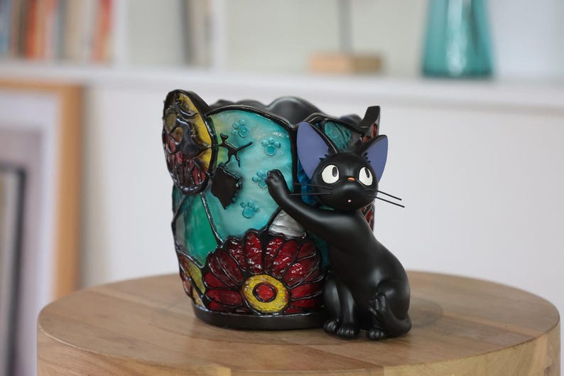 Der offizielle Studio Ghibli Kiki Lieferservice Buntglas Diorama Planter Bild 8