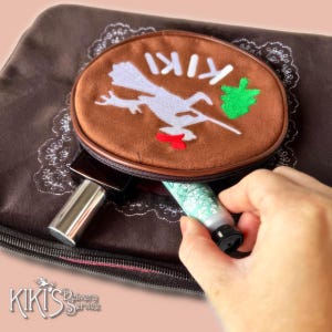 Officiellt Studio Ghibli Kikis Delivery Chokladkaka Multifunktionsfodral Levererat från Japan bild 3