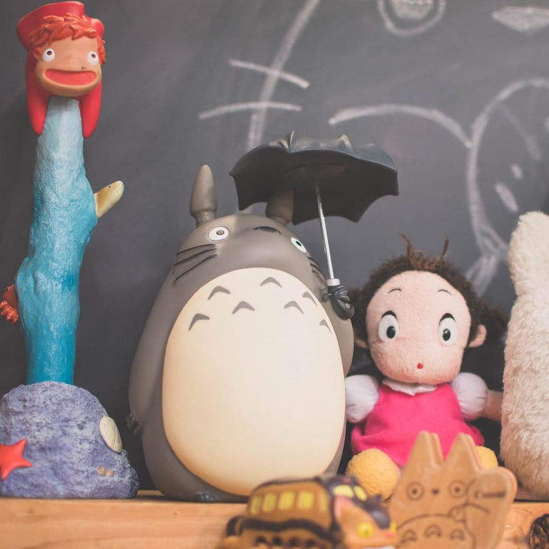 Figura oficial de la hucha grande de Mi Vecino Totoro de Studio Ghibli imagen 14