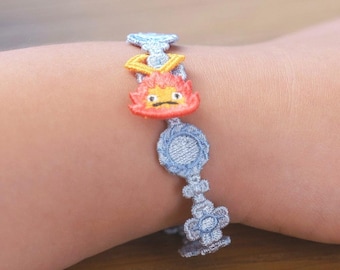 Det levande slottet Calcifer spetsarmband, broderat icke-metalliskt, officiellt Studio Ghibli
