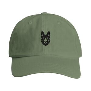 Casquette Berger Allemand Brodée Accessoire Mode Canin pour Amoureux des Chiens, Chapeau Confortable et Stylé, Cadeau Unique Idéal green camo