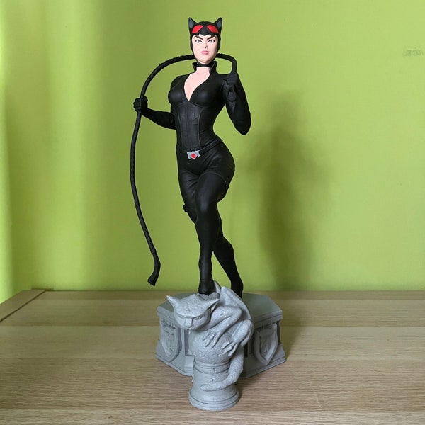 Catwoman-Figur 3D gedruckt und handbemalt
