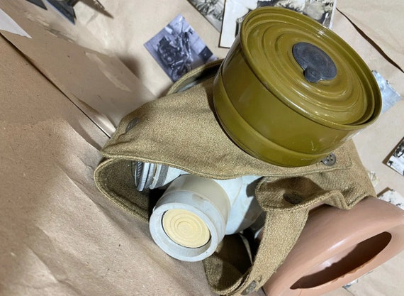 Soviet USSR Military vintage protection gas mask … - image 7