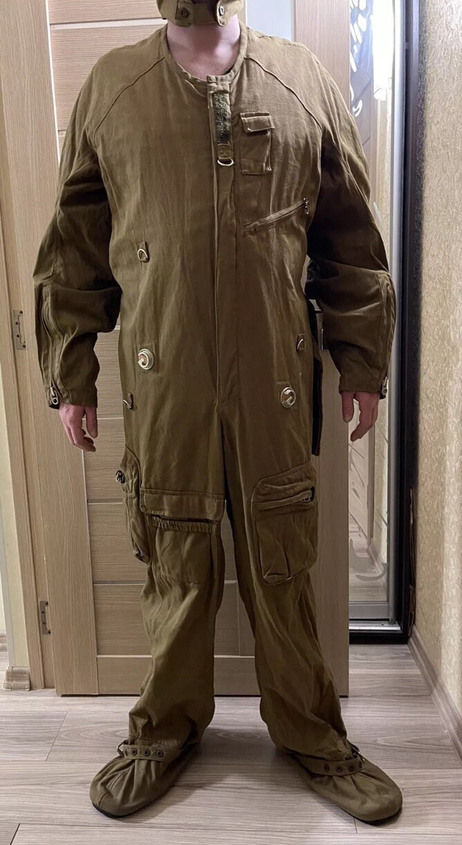 jump suit フライトスーツ　military Amazon.com: DigiTizerArt Men's Fighter Pilot Flight Suit