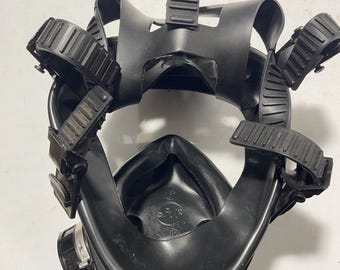 2008 Protection Panoramic Gas Mask BRIZ 4301m PPM Russia Vintage