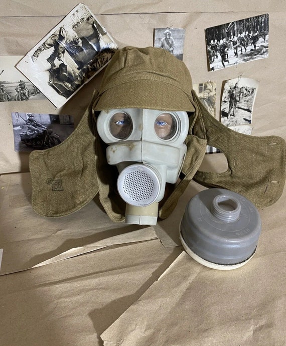 Soviet USSR Military vintage protection gas mask … - image 1
