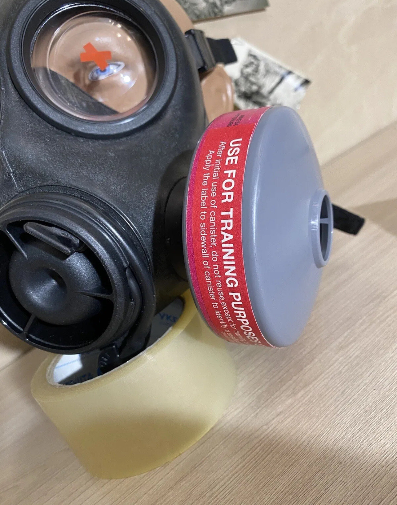 最終価格　Avon製　ガスマスク　英軍　made in UK British Avon N10 Gas Mask 1992 (Size 3), Filter, and Bag | eBay