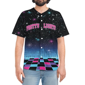 Pretty Lights Festival Basebolltröja Ravetröja PL Merch-tröja Färgglad konsertoutfit Soundship Spacesystem Festivaloutfit Unik design