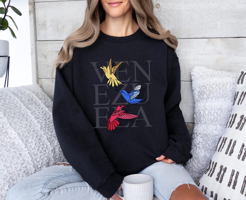 Venezuela Libre Shirt & Sweatshirt, VZLA Freedom Hummingbird, Hispanic Heritage Month Gift image 2