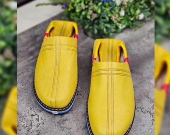 Chaussons marocains en cuir fabriqués à la main : luxueuse babouche berbère en peau de mouton pour homme