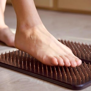 Sadhu board for practice , Standing on nails 8,10,12,15mm distance between nails. Sadhu board with custom engraving of your choice
