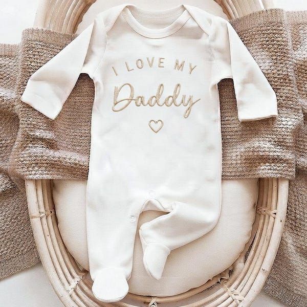 Geborduurd 'I Love my Daddy' babyslaaprompertje: kraamcadeau, babyvestje, geboorteaankondiging - 001